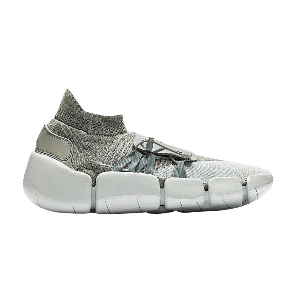 Footscape Flyknit DM