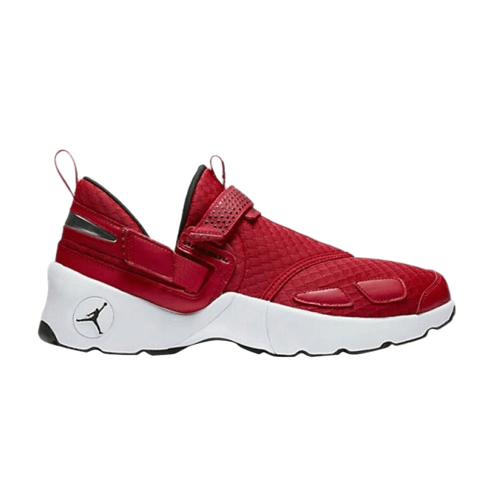 Jordan Trunner LX 'Gym Red'