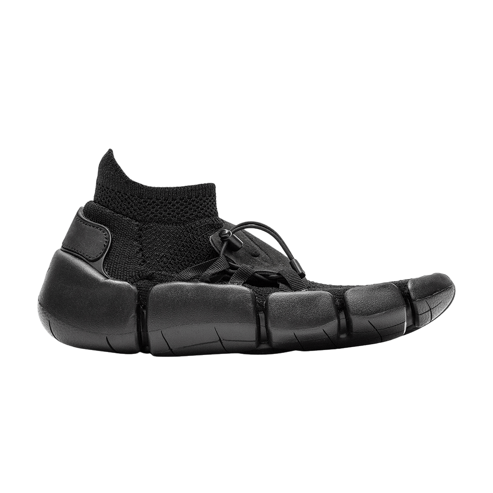 Footscape Flyknit DM 'Triple Black'