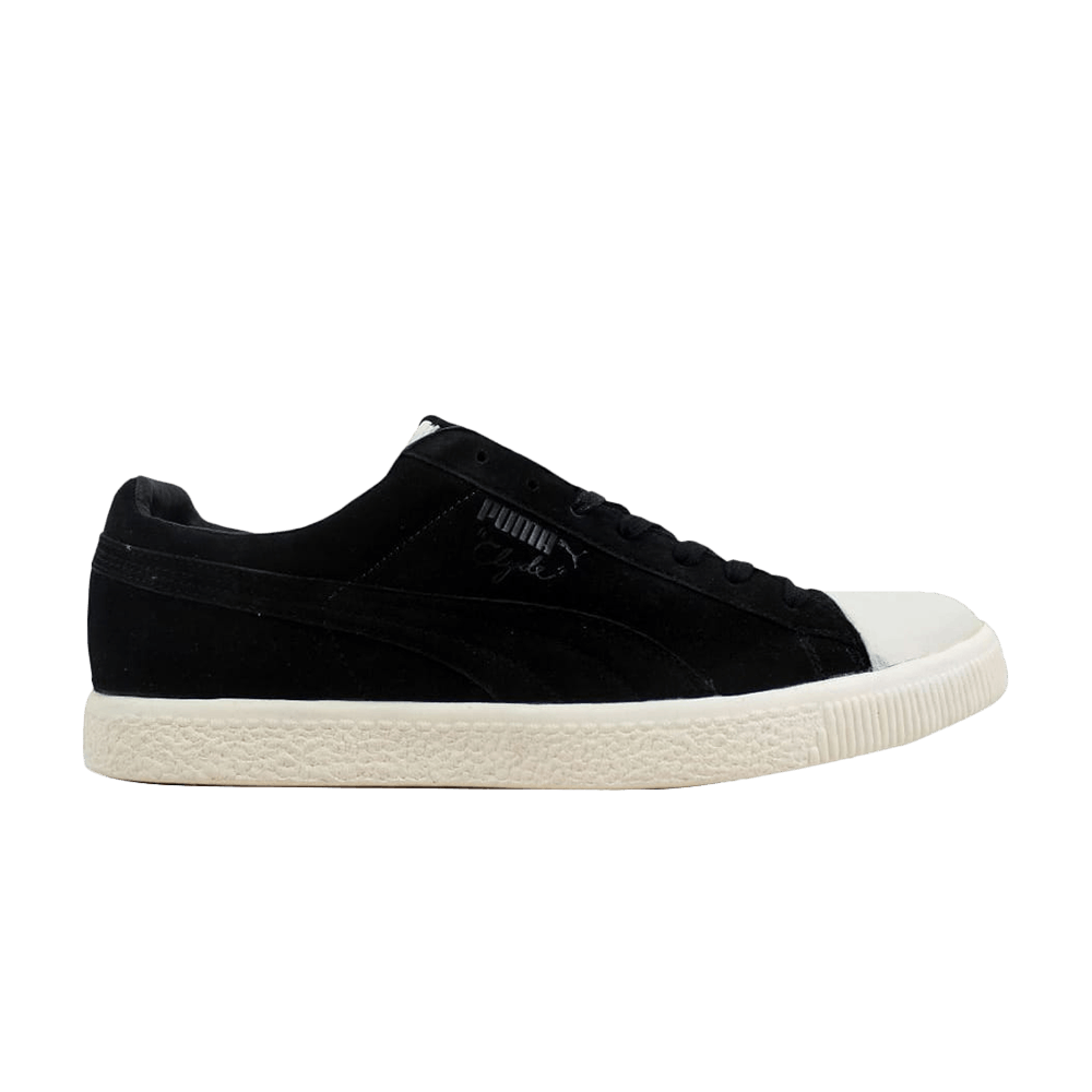Undefeated x Clyde Coverblock 'Black Whisper White'