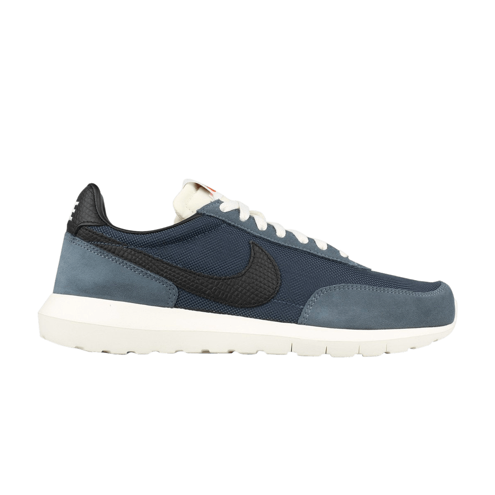 Roshe Daybreak NM 'Armory Navy'