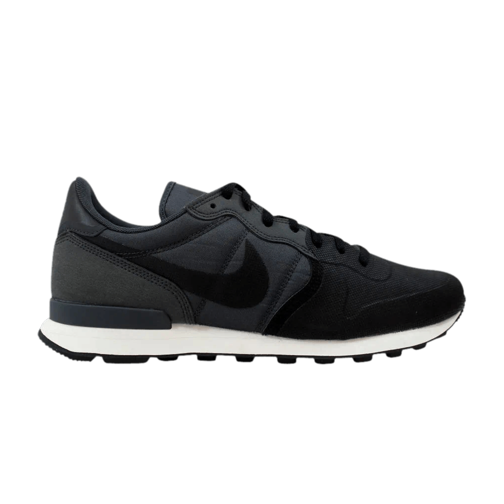 Internationalist Premium SE 'Black'