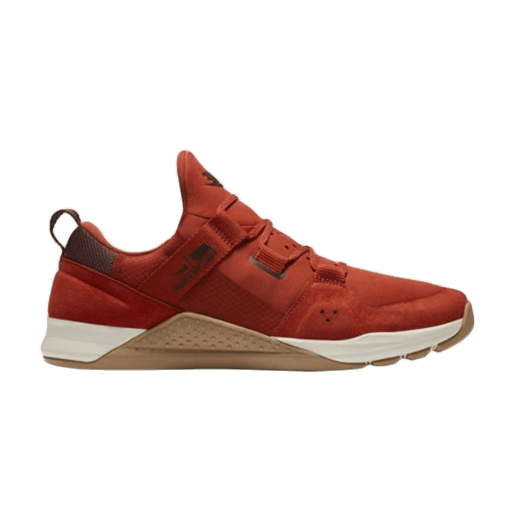 Tech Trainer 'Dune Red'