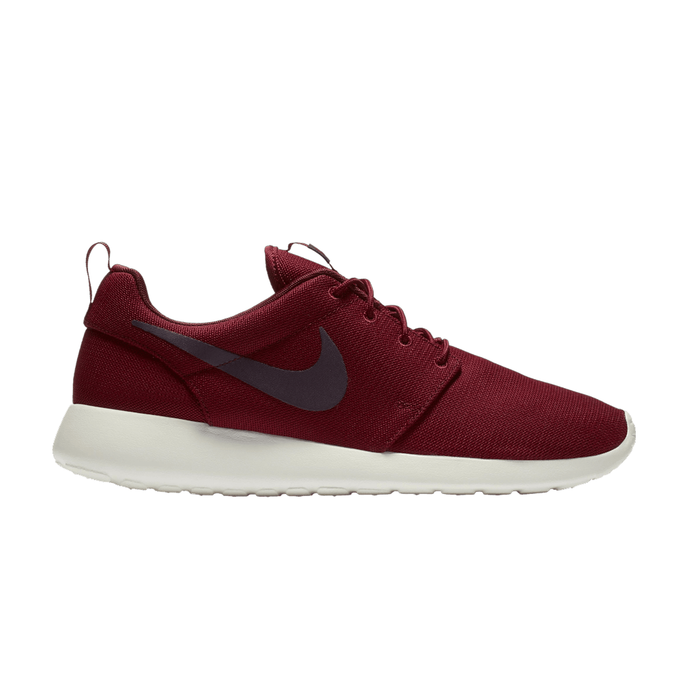 Roshe One 'Team Red'