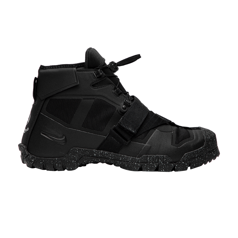 Undercover x SFB Mountain 'Black'