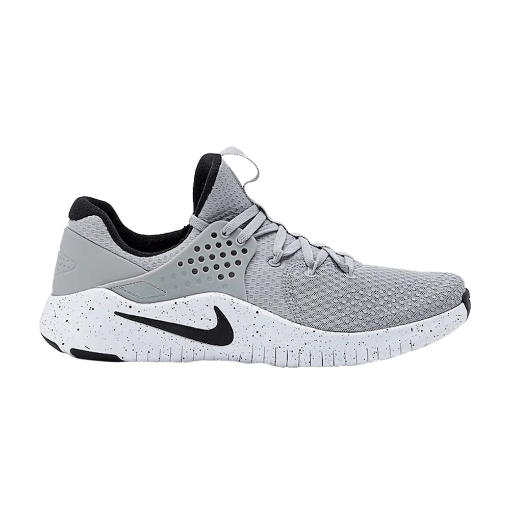 Free Trainer 8 'Matte Silver'