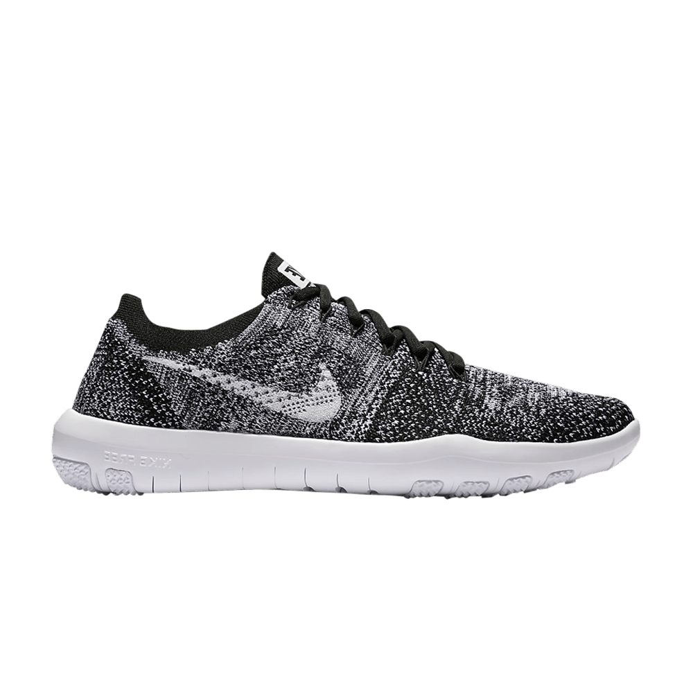 Wmns Free Focus Flyknit 2 'Black White'