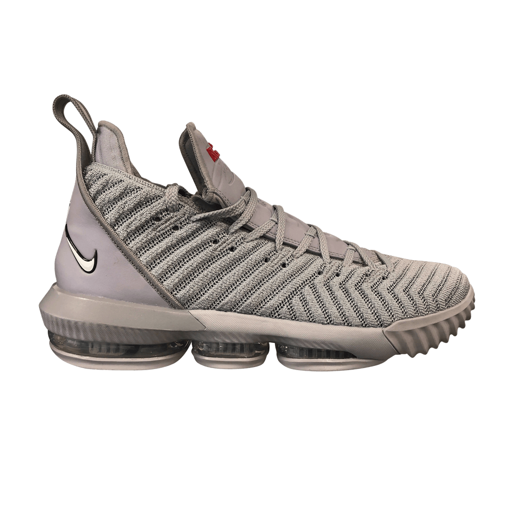 LeBron 16 PE 'UConn' Sample