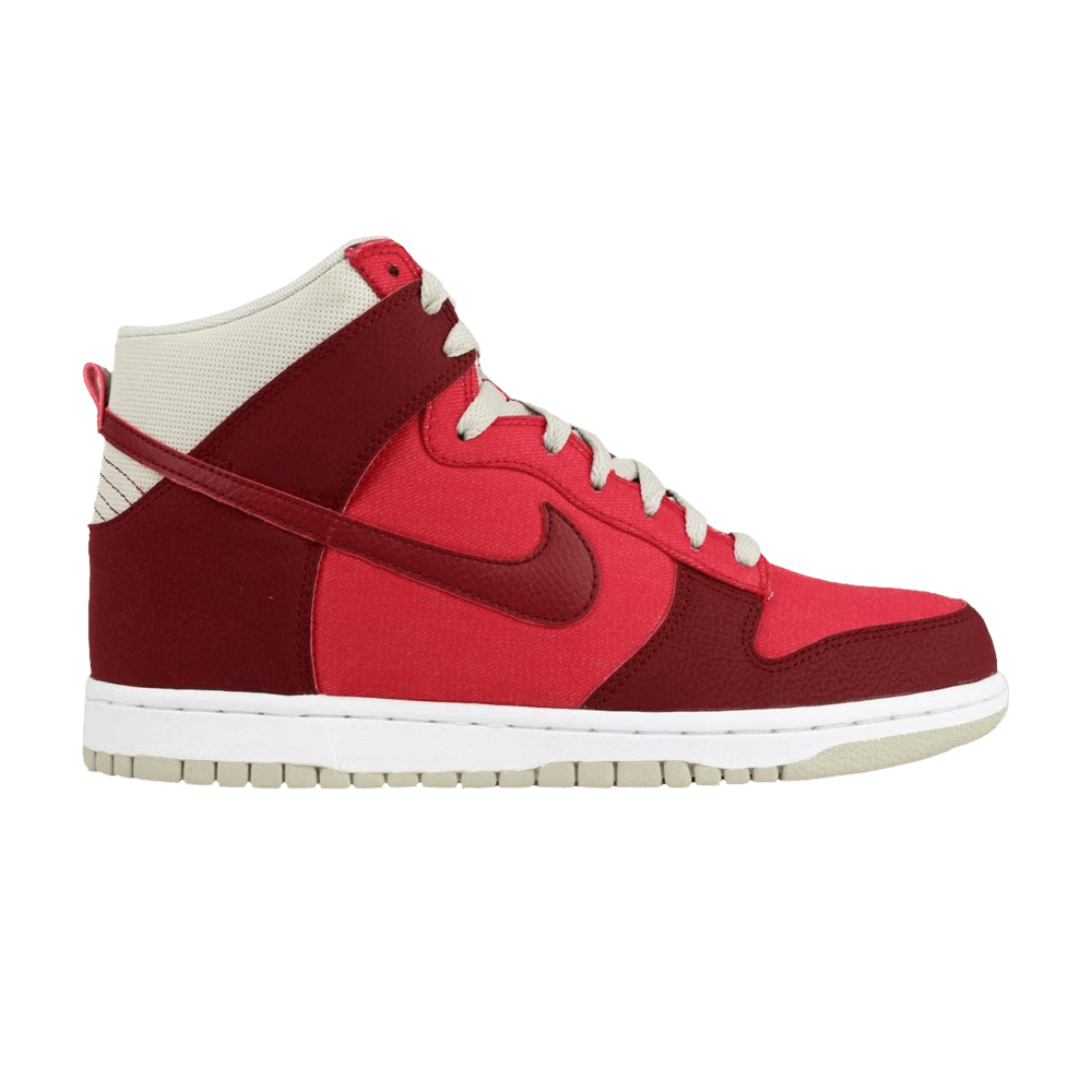 Dunk High 'Hyper Red'