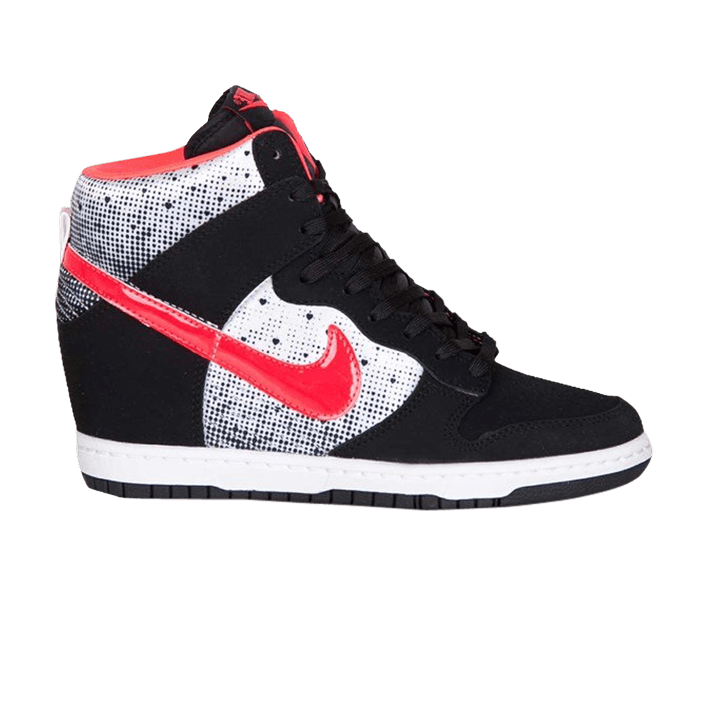 Wmns Dunk Sky High 'Queen of Hearts'