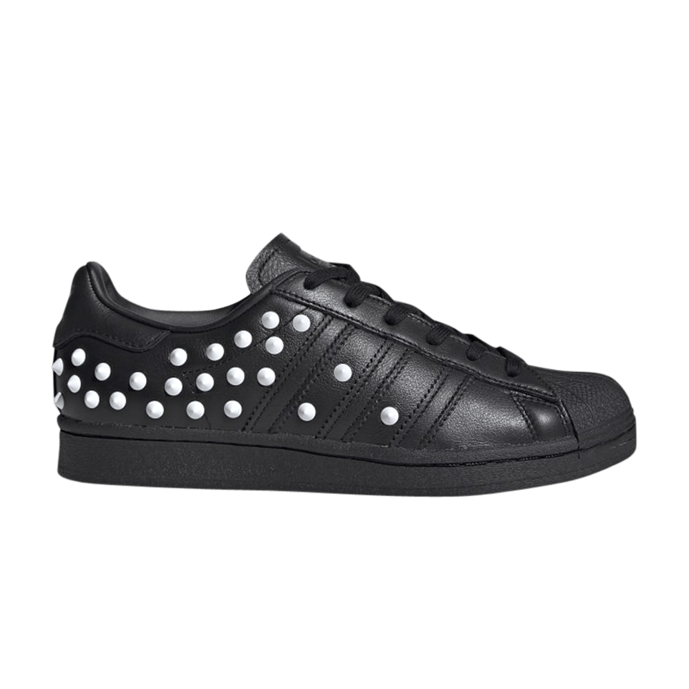 Wmns Superstar 'Studs'