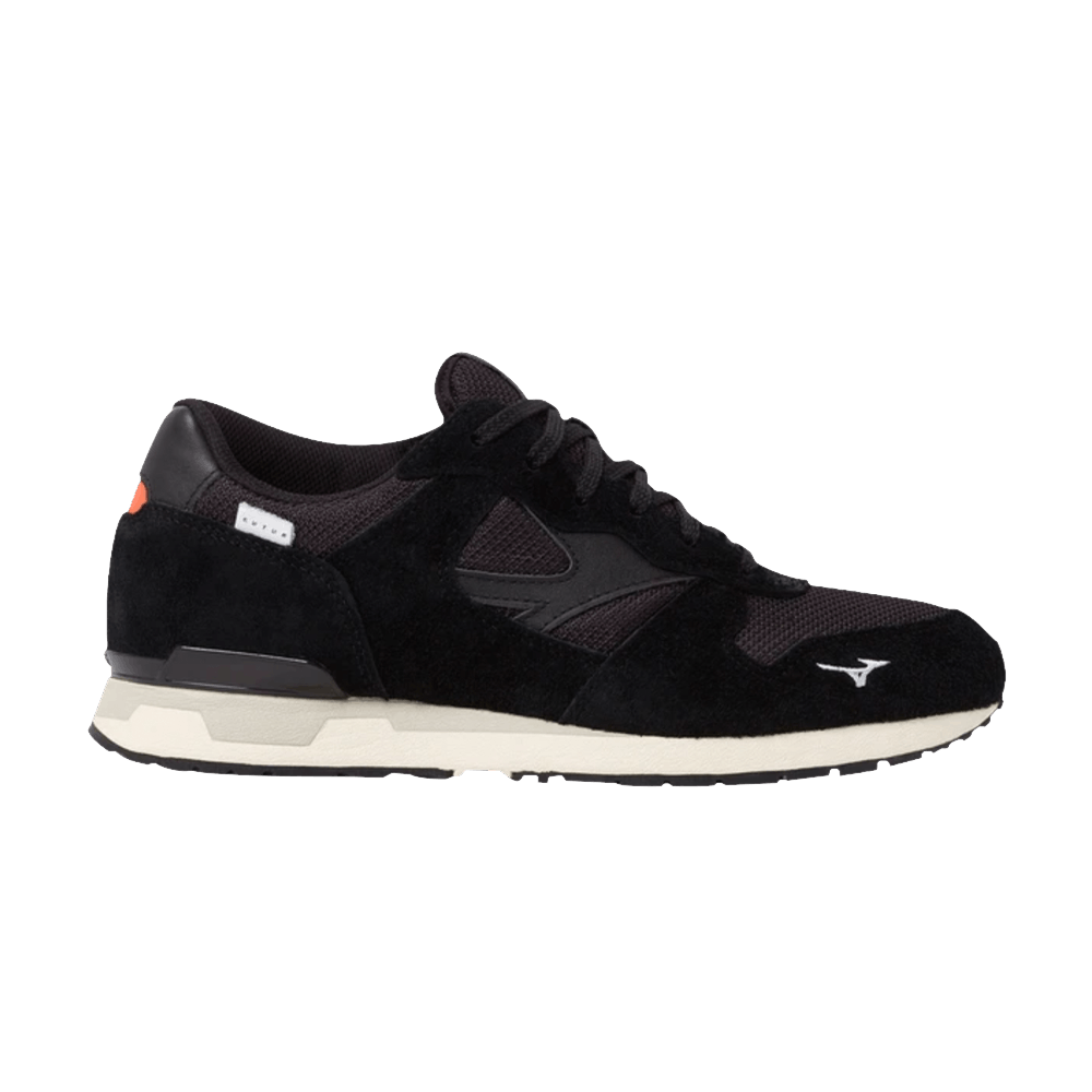 Mizuno FUTUR x GV87 'Black'