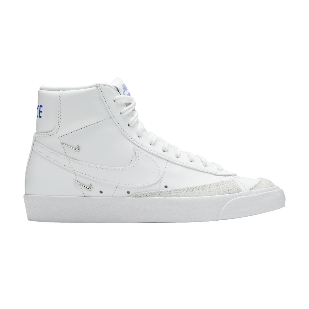 NIKE WMNS BLAZER MID '77 SE 'SISTERHOOD - WHITE METALLIC SILVER'