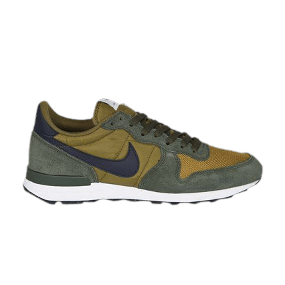 Internationalist 'Military Green'