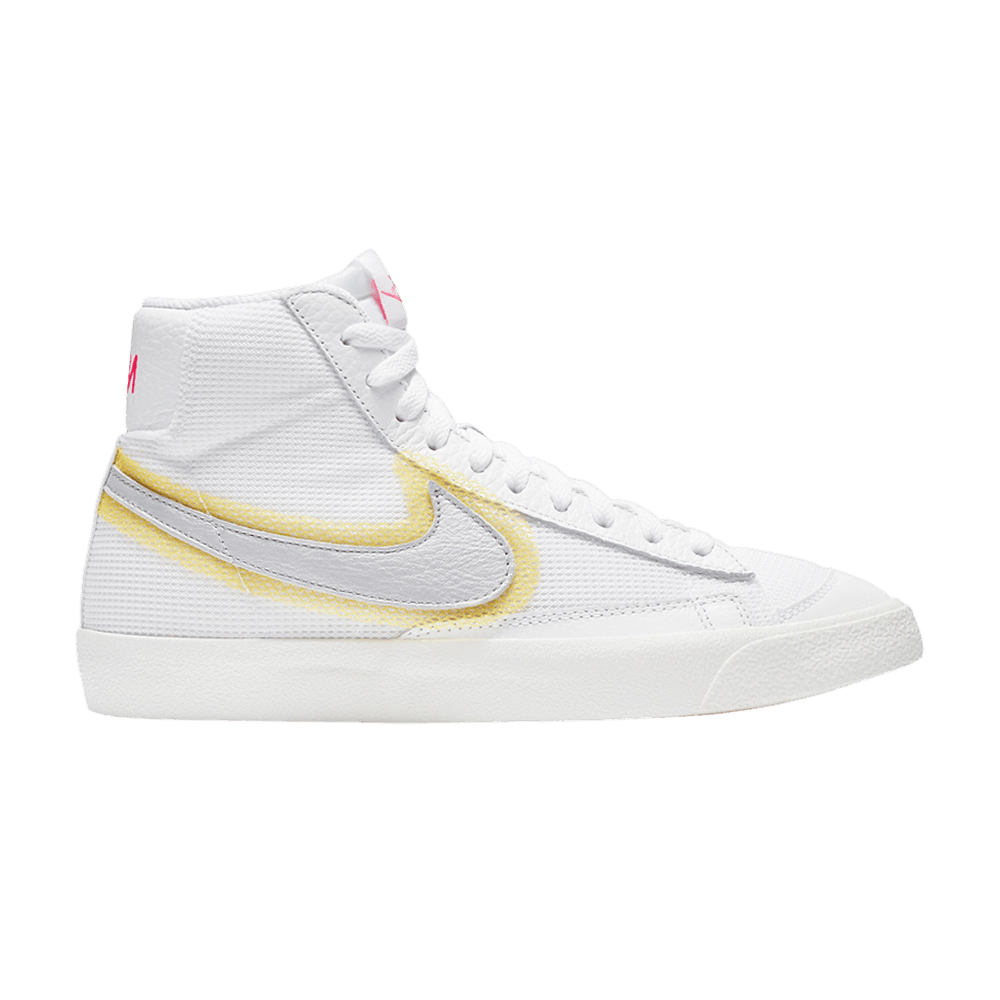 NIKE WMNS BLAZER MID VINTAGE '77 'COTTON WAFFLE - WHITE UNIVERSITY GOLD'