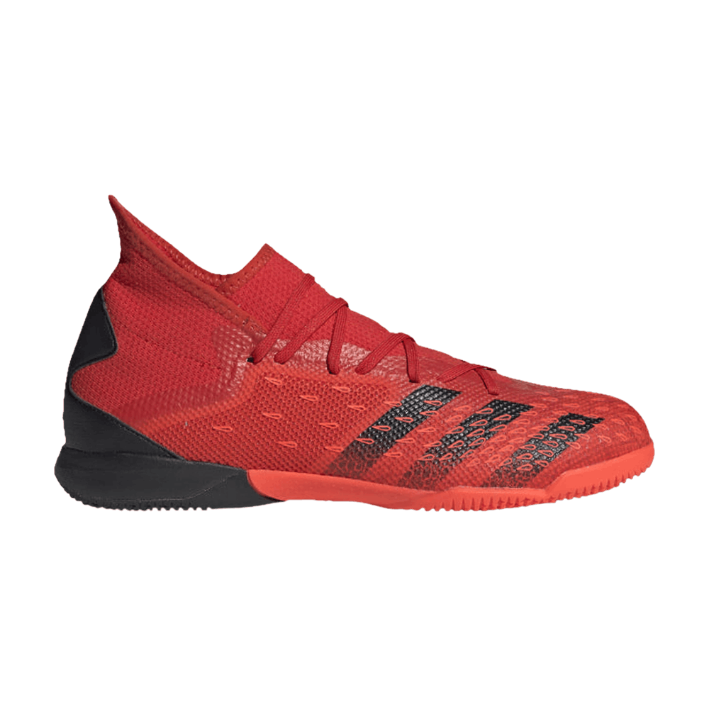 Predator Freak.3 IN 'Demonscale - Solar Red'