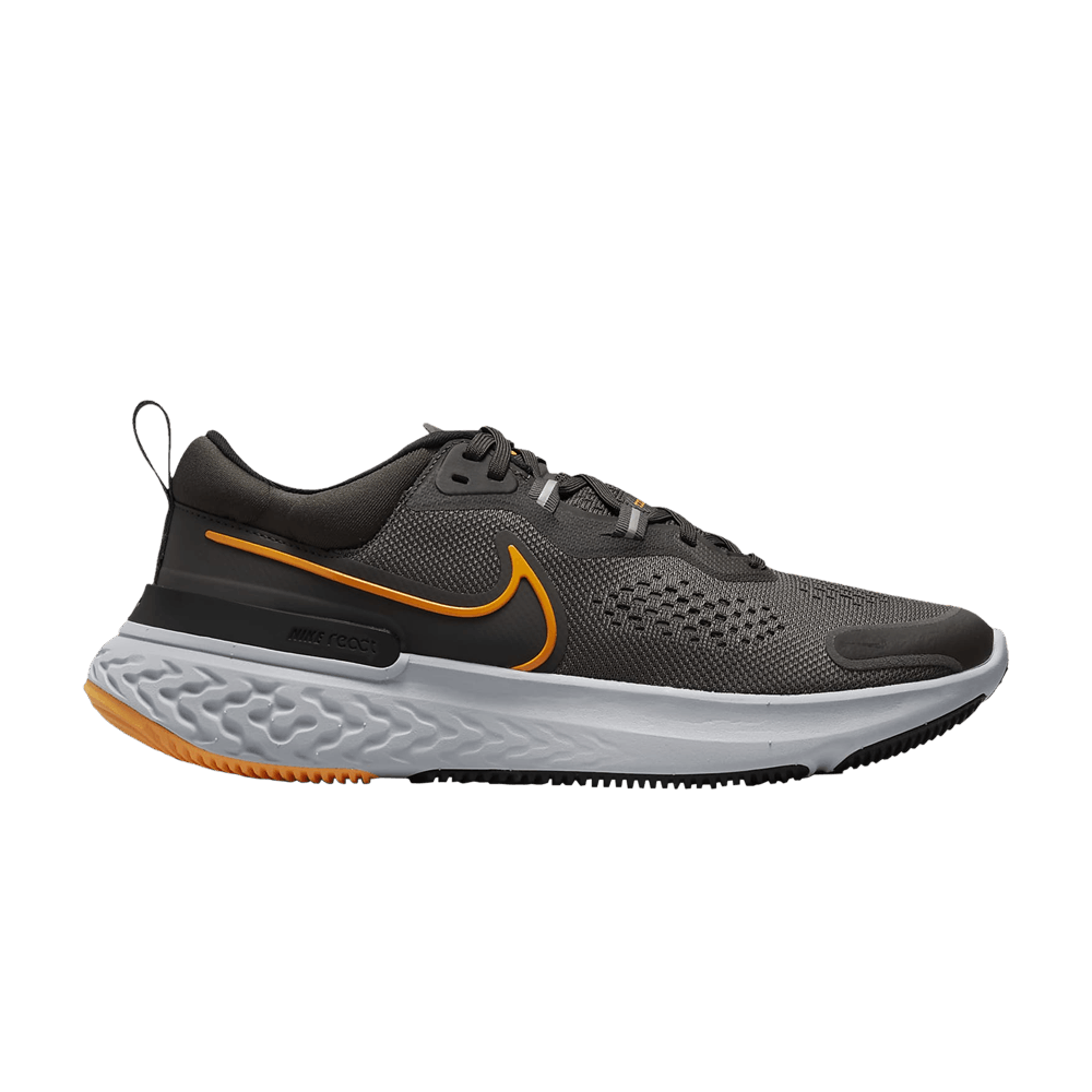 React Miler 2 'Medium Ash Kumquat'