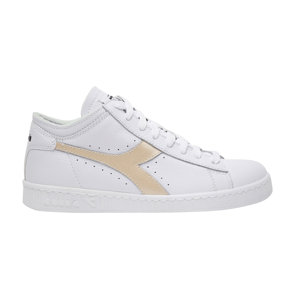 Game Row Cut Metal 'White Frosted Almond'