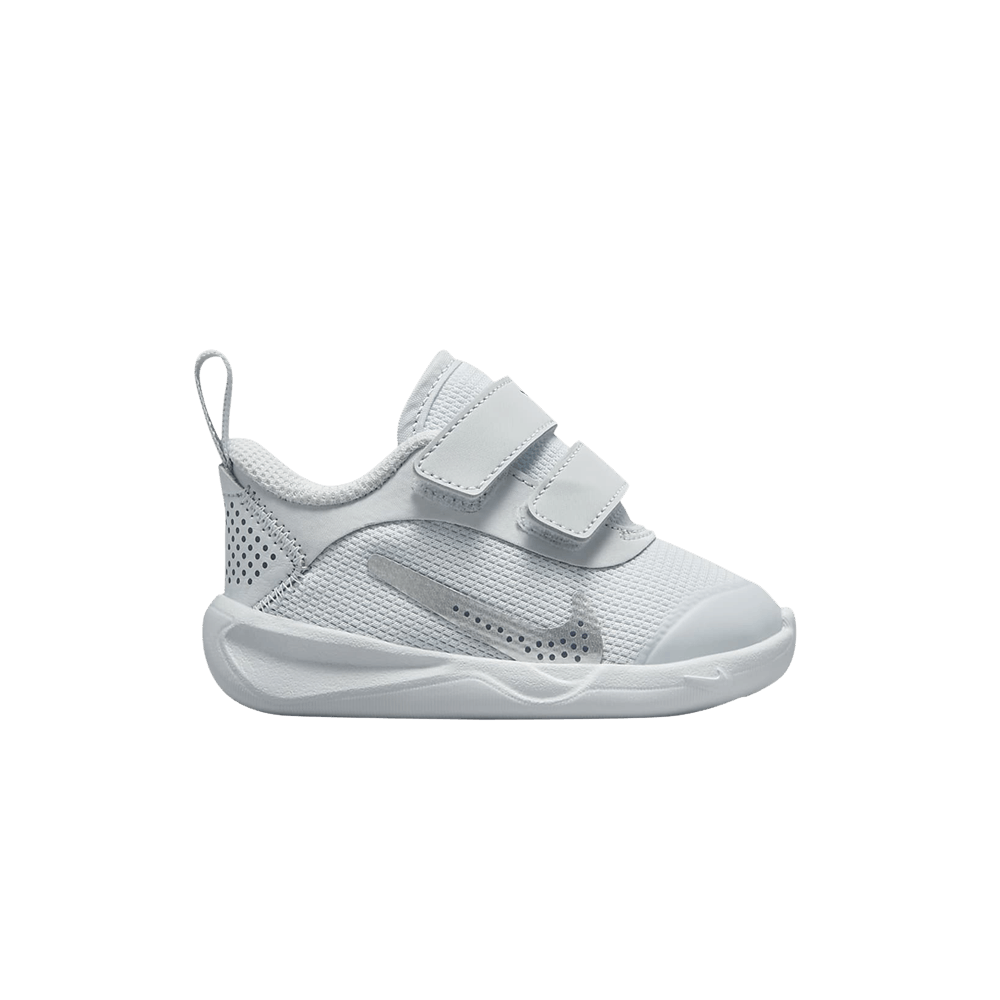 Nike Omni Multi-Court TD 'Pure Platinum'