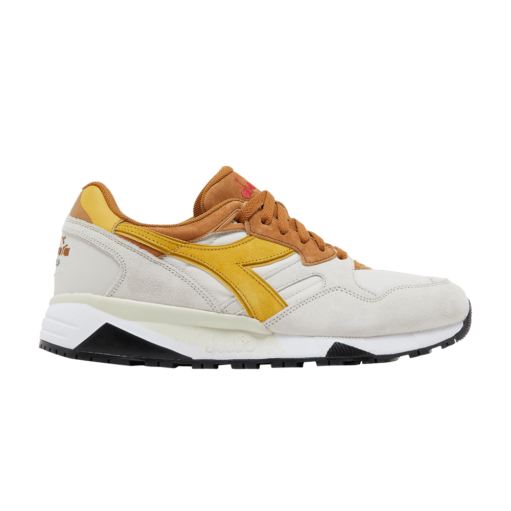 N9002 Overland 'White Sudan Brown'