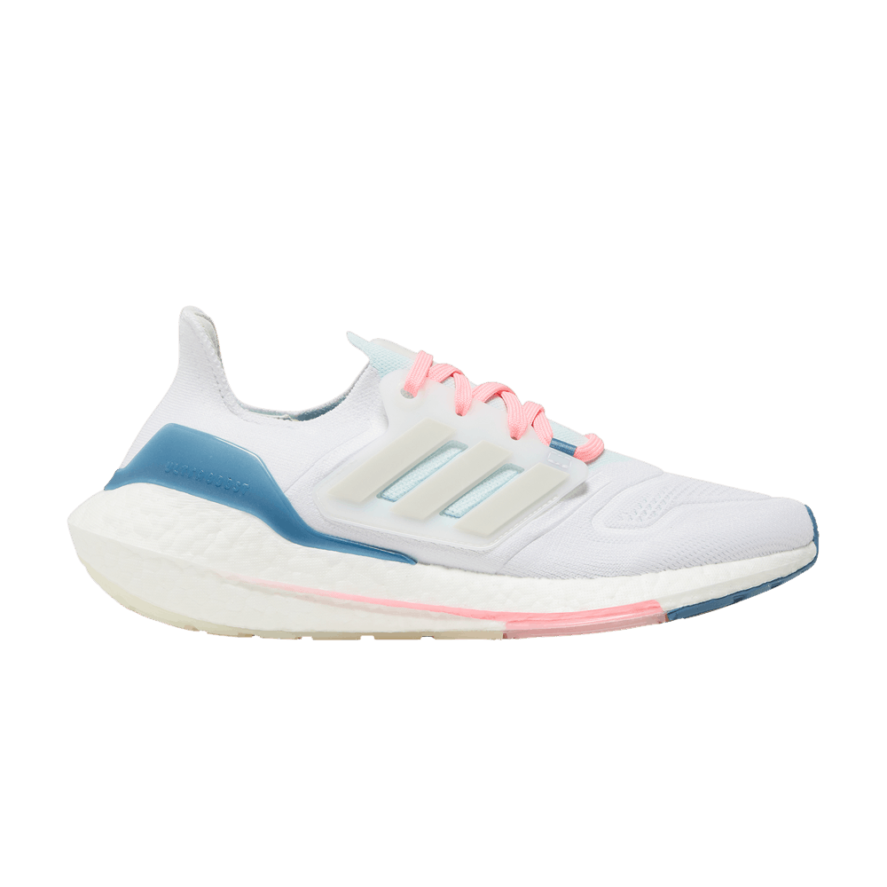 adidas Wmns UltraBoost 22 'White Almost Blue'
