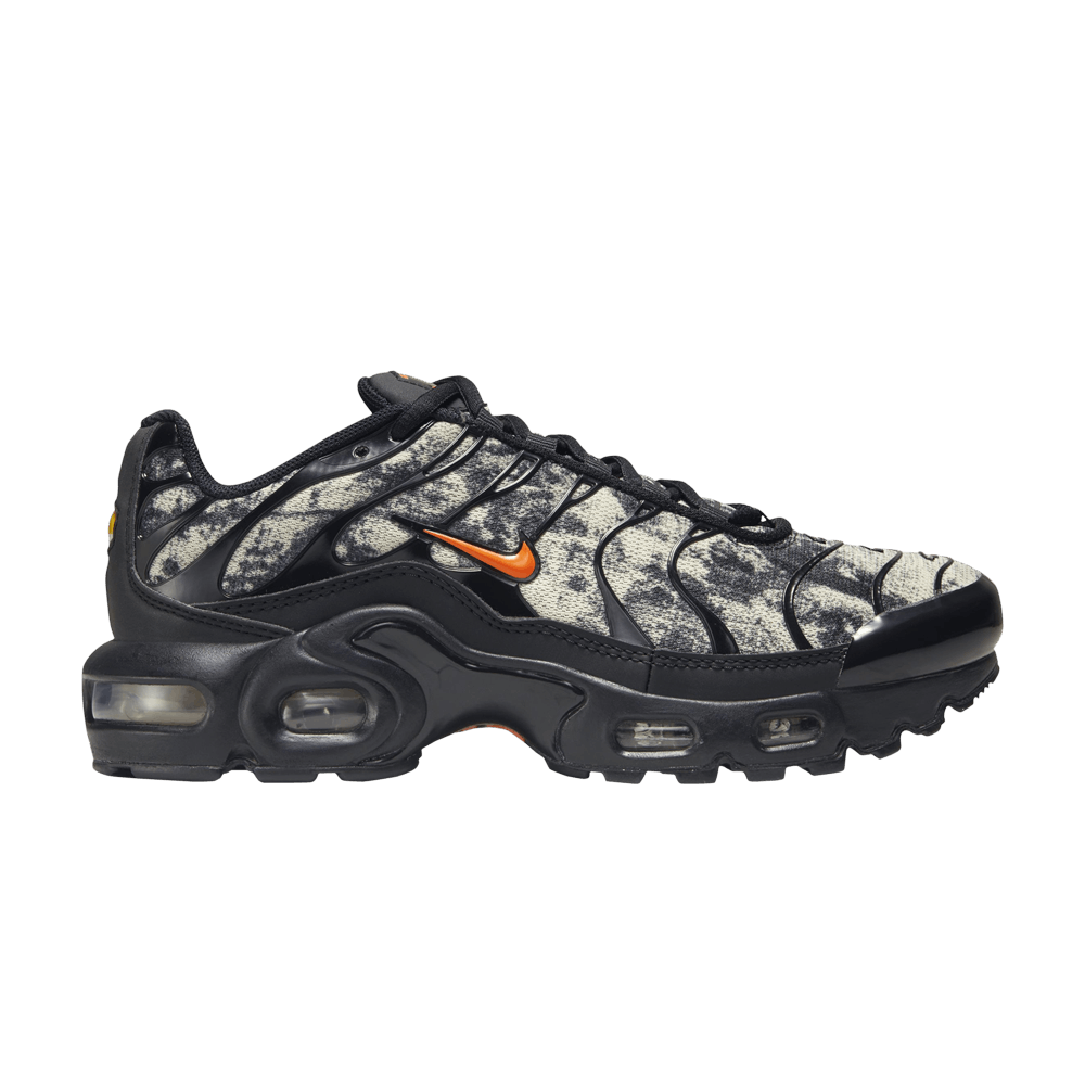 Nike Air Max Plus GS 'Black Orange Camo'