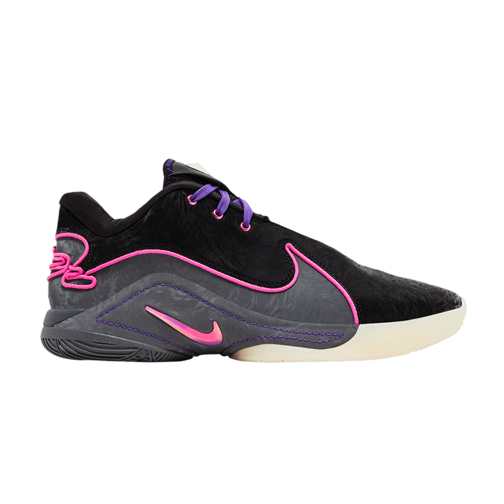 Nike LeBron 22 'Blacklight'