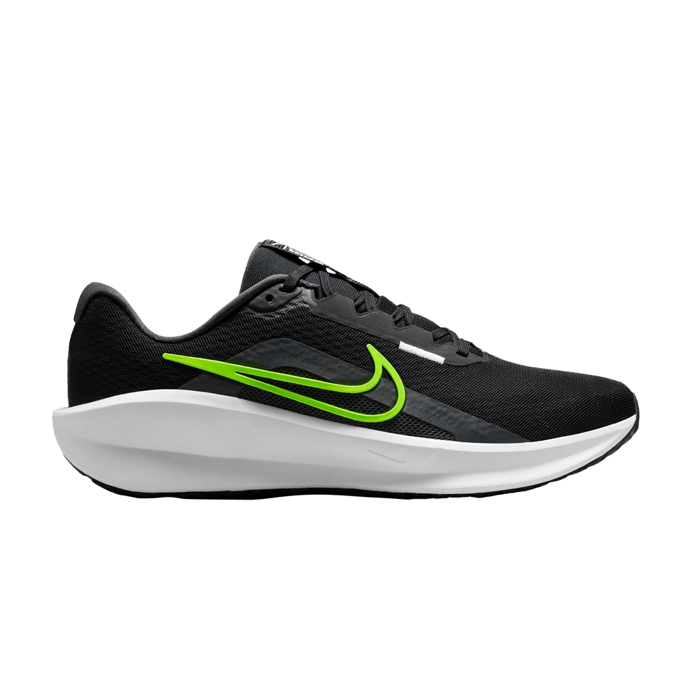 Nike Downshifter 13 'Black Volt'