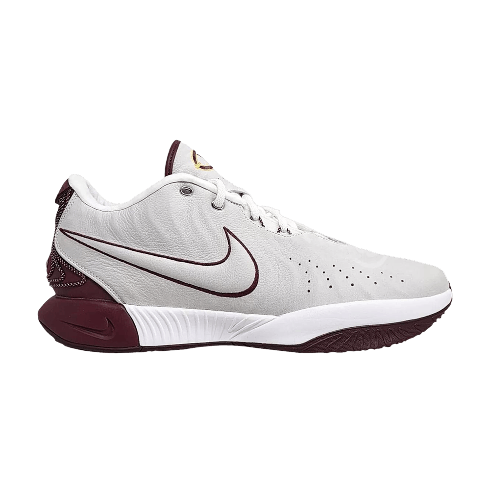 Nike LeBron 21 'Christ the King' PE