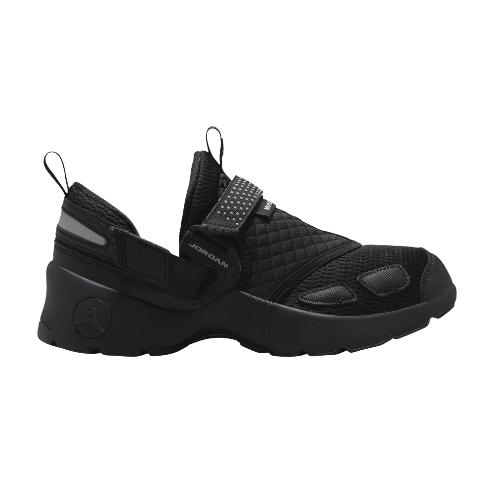 Air Jordan Wmns Jordan Trunner LX 'Triple Black'