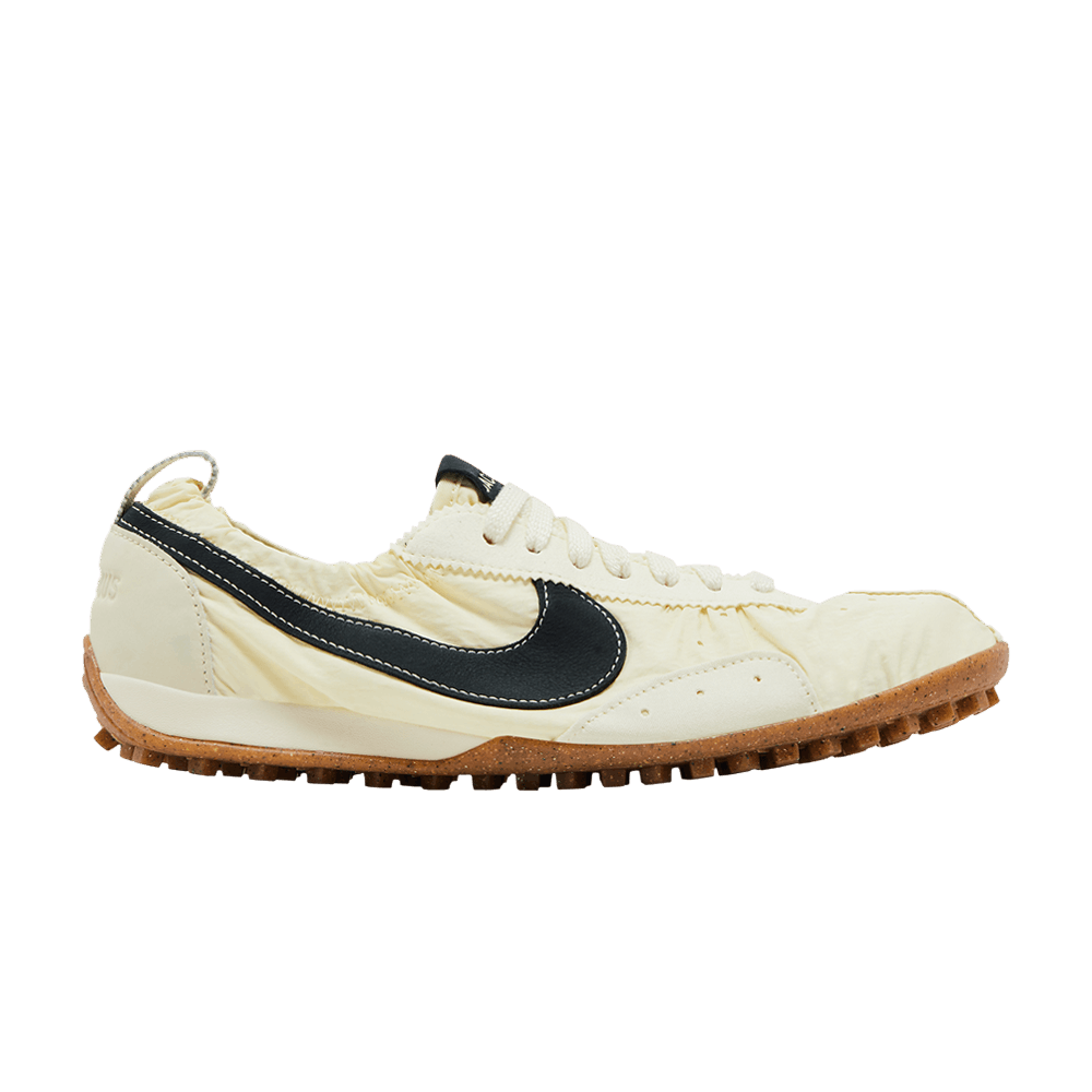 Buy Nike Wmns Moon OG 'Soft Yellow' - IW0955 700 | GOAT