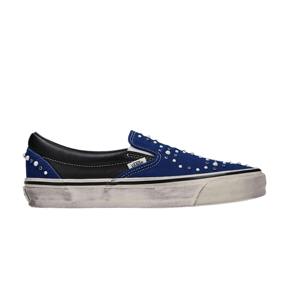 Buy Vincent Van Gogh x Vans Slip-On 'Skull' - VN0A38F7U48 | GOAT