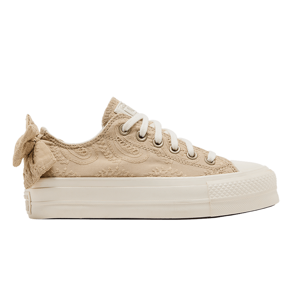 Converse Women's Chuck Taylor All Star Lift Low Bow