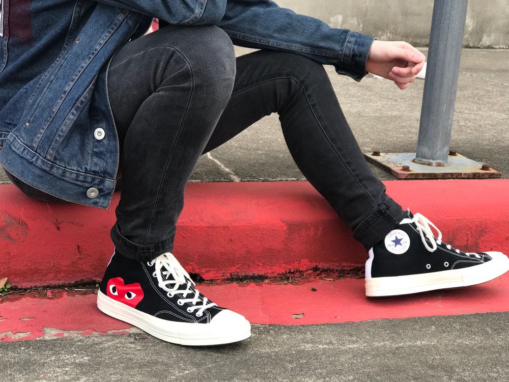 Comme des Garçons x Chuck Taylor All Star Hi 'Play' - Converse