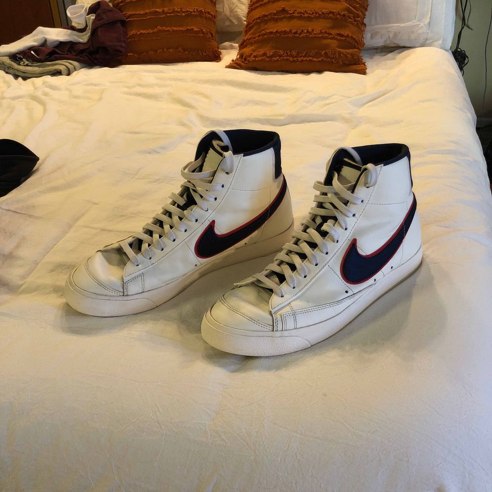 blazer mid city pride
