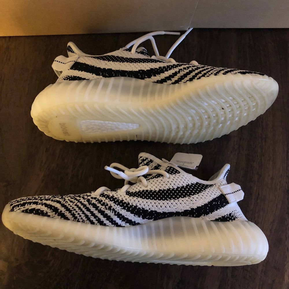 Yeezy Boost 350 V2 'Zebra' - adidas - CP9654 | GOAT