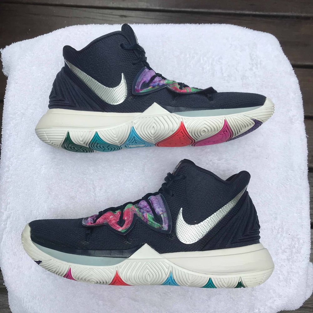 Kyrie 5 EP 'Galaxy' - Nike - AO2919 900 | GOAT