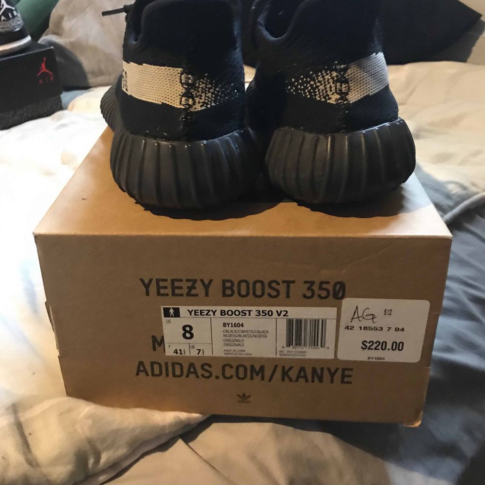Yeezy Boost 350 V2 'Oreo' - adidas - BY1604 | GOAT