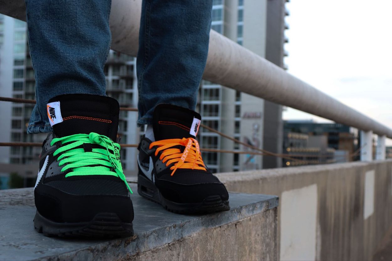 nike am90 off white