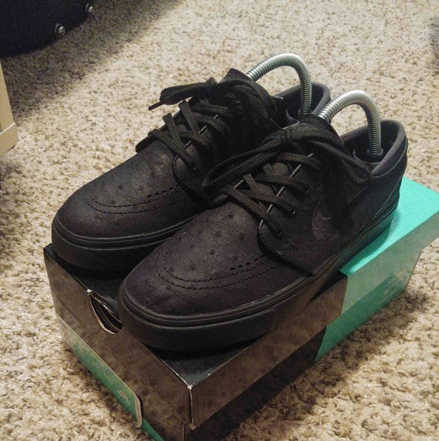 nike sb stefan janoski leather black