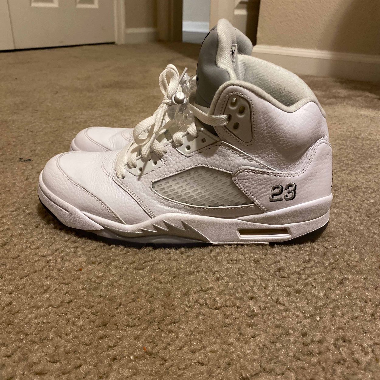 jordan 5 retro metallic white