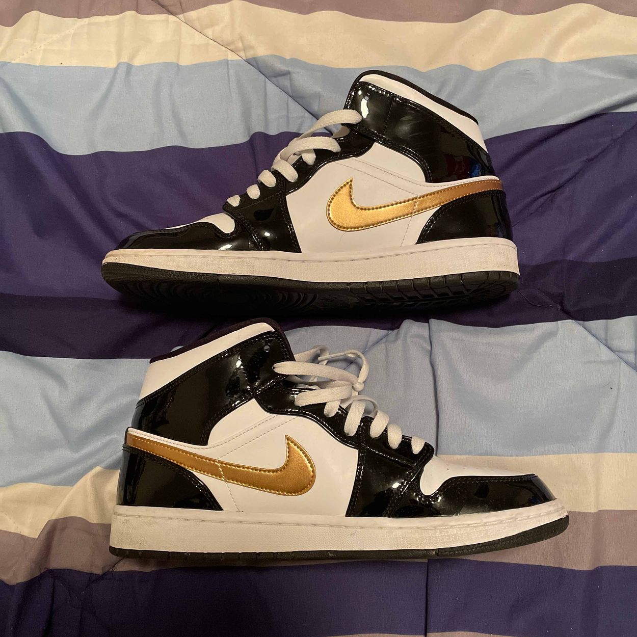 Air Jordan 1 Mid Patent 'Black Gold' Air Jordan 852542 007 GOAT