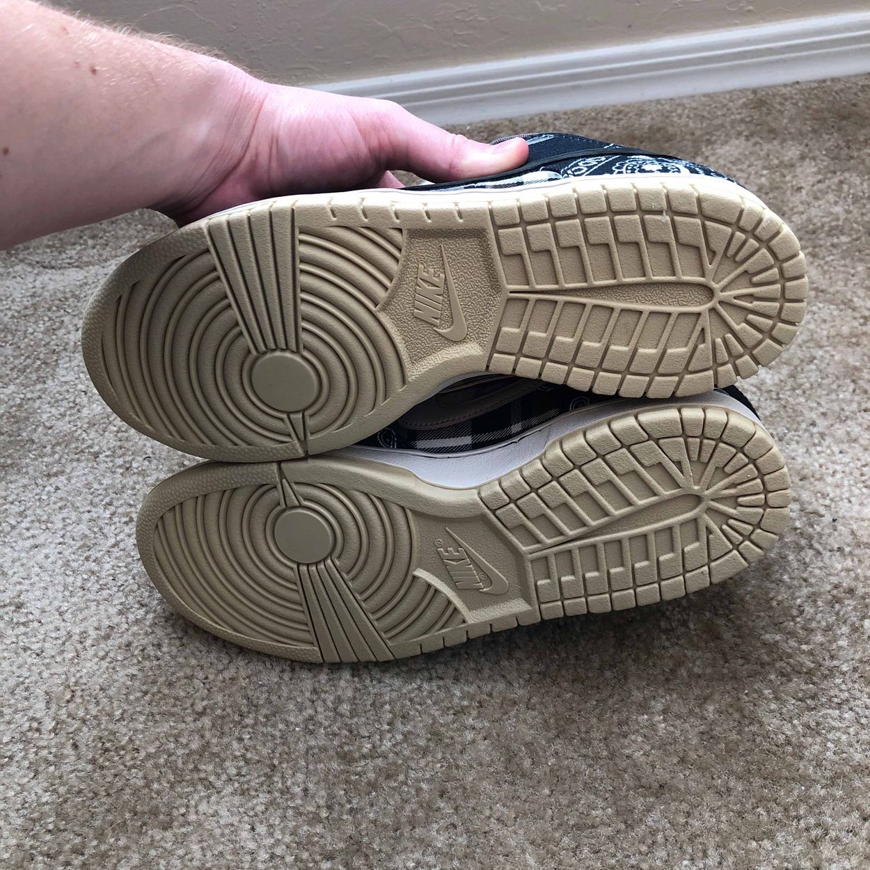 Travis Scott x Dunk Low Premium QS SB 'Cactus Jack' - Nike ...