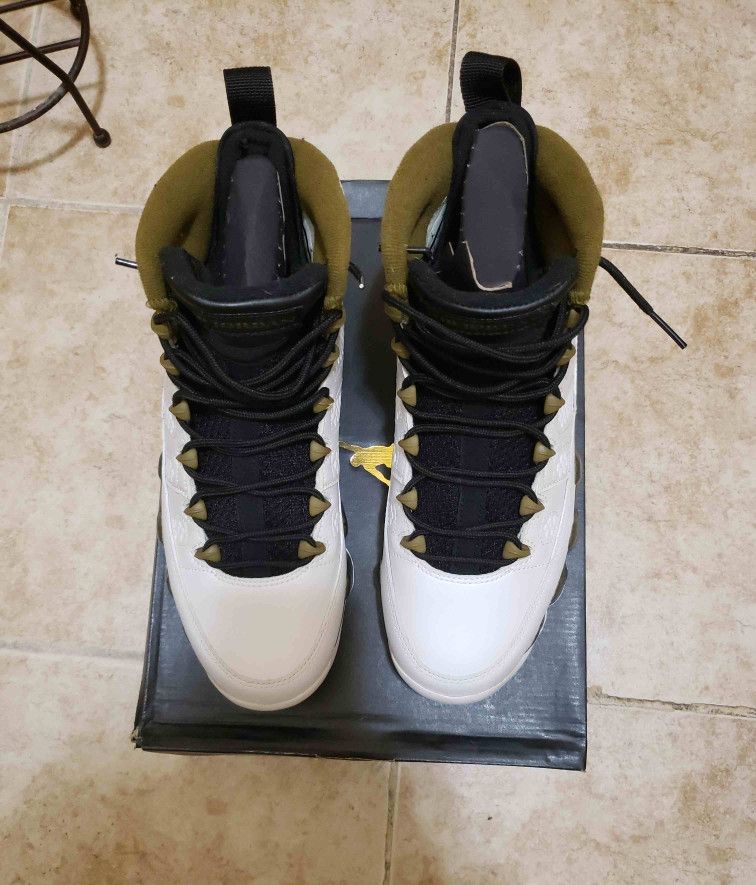 jordan 9 retro statue