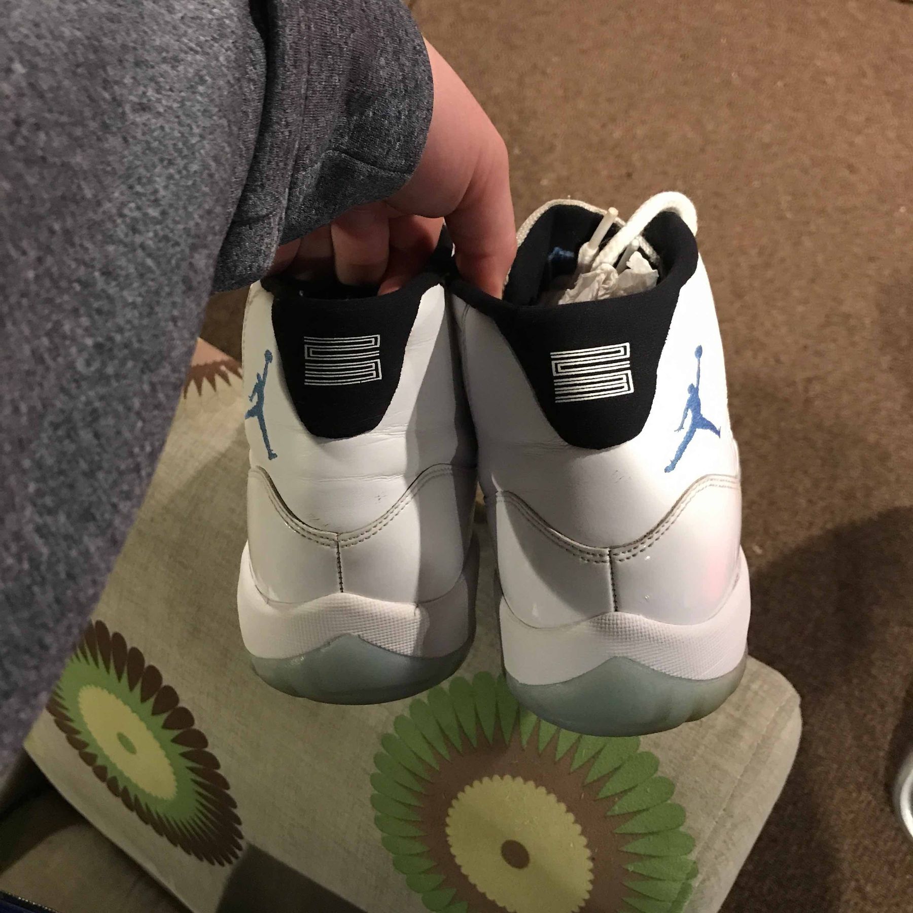 legend blue 11 low goat