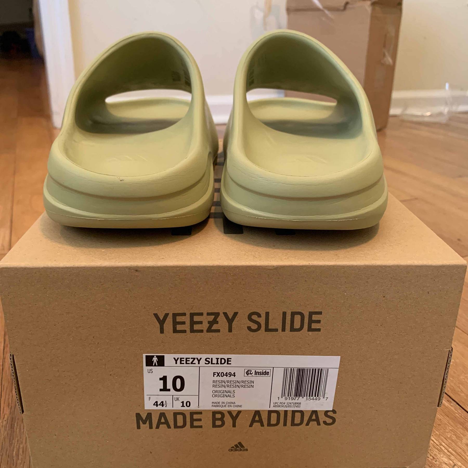 Yeezy Slides 'Resin' - adidas - FX0494 | GOAT