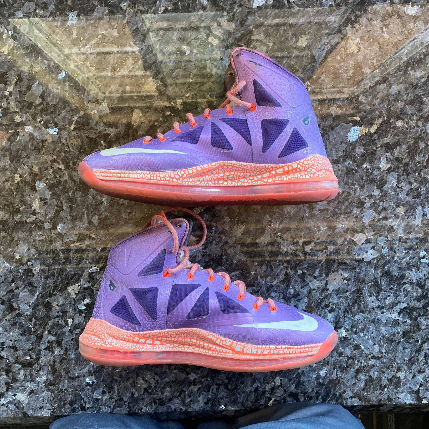 lebron x extraterrestrial