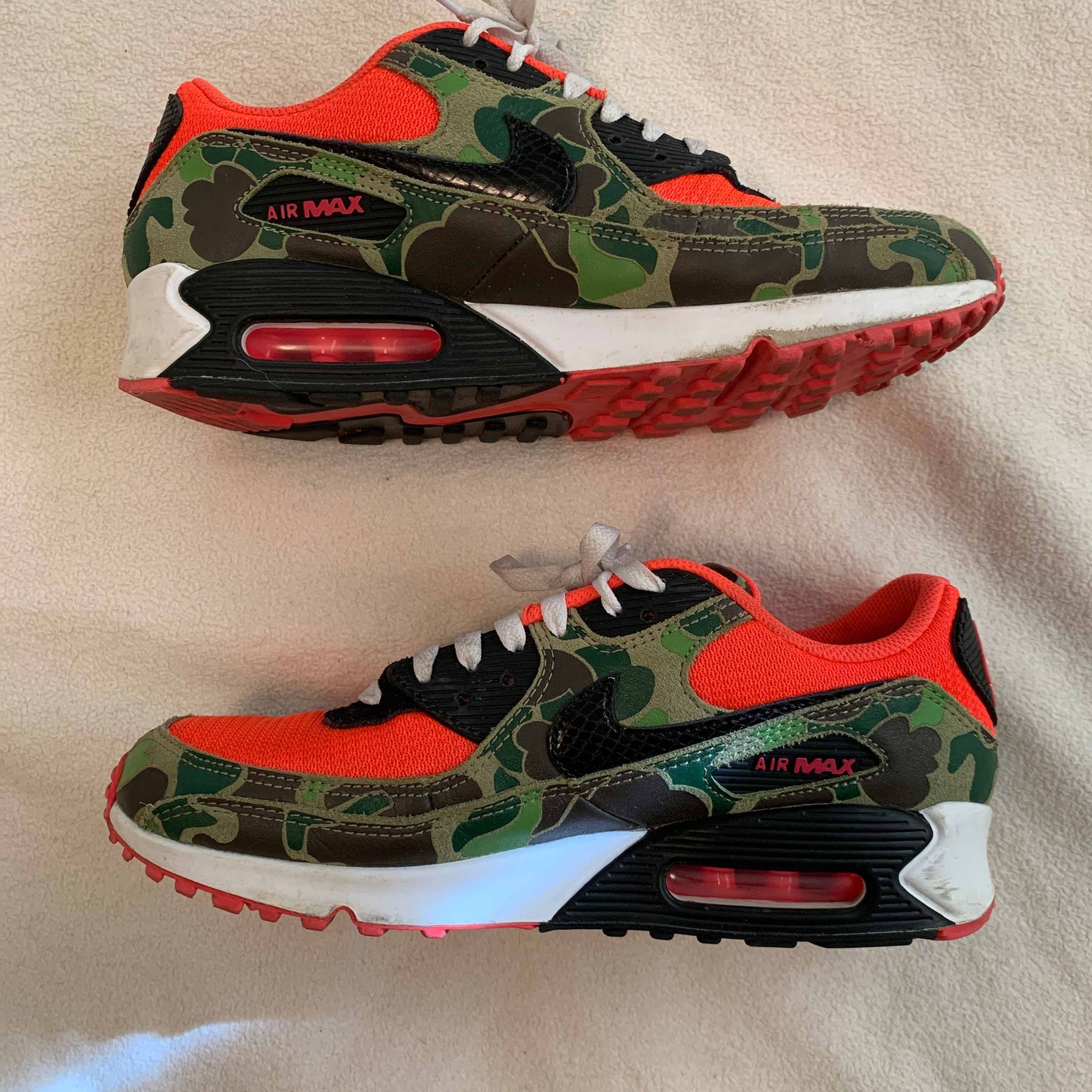 reverse duck camo air max