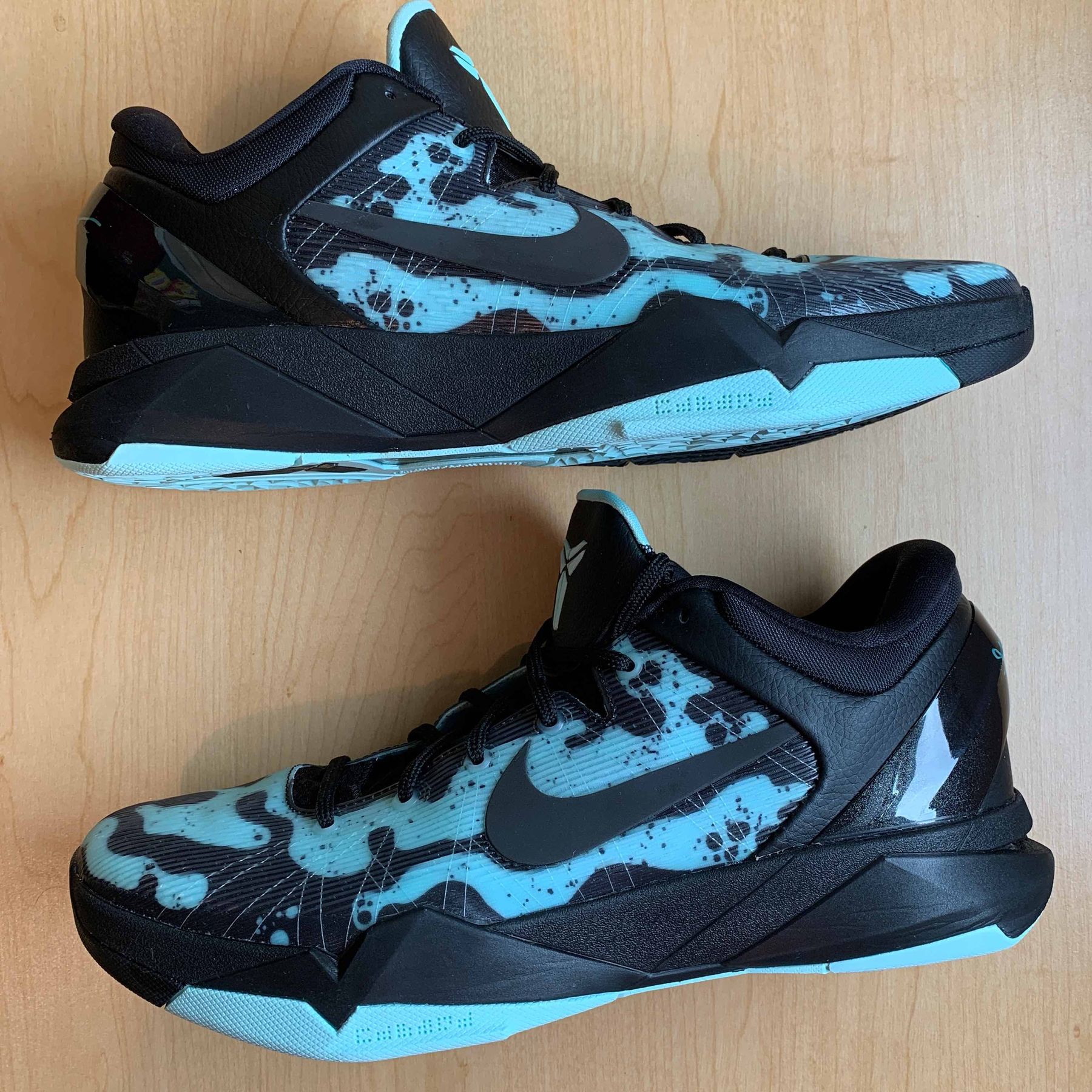 poison frog kobe 7