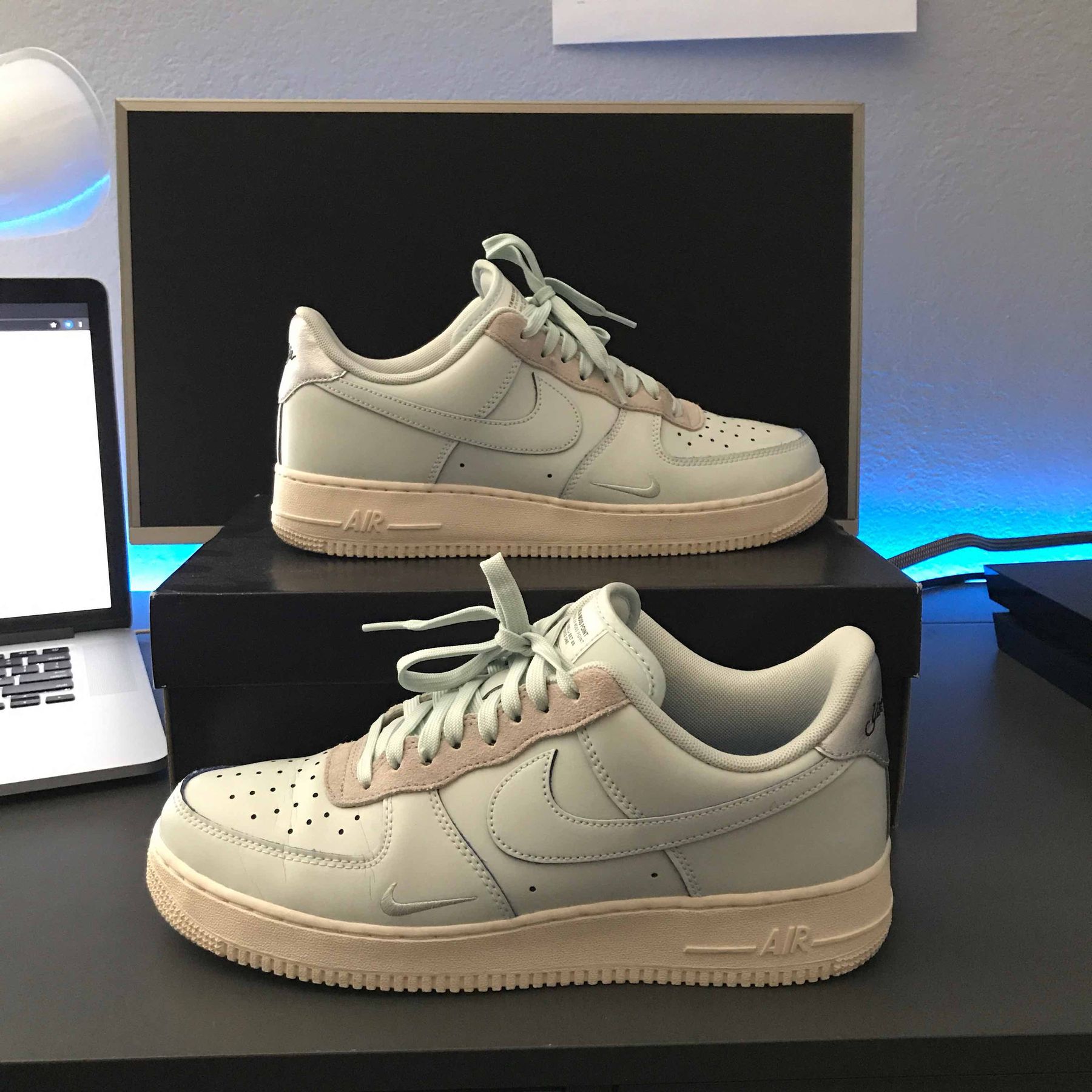 new release nike air max 1